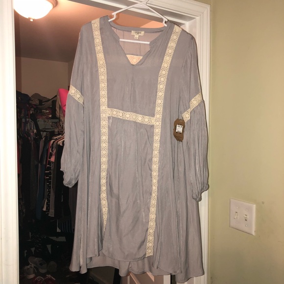 Dresses & Skirts - Flowy cotton/polyester dress